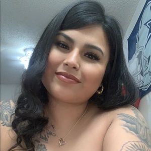 Meet your Posher, Desiree